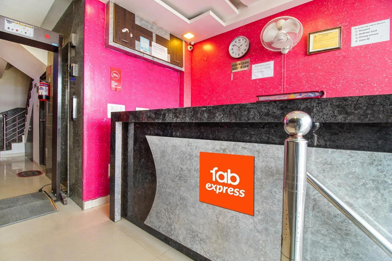Fabexpress Tp Suite Near Igi Airport ניו דלהי מראה חיצוני תמונה